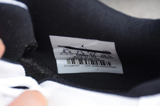 Jordan Black "Concord" 11 White Air 528895-153 Retro Low  mens 1030